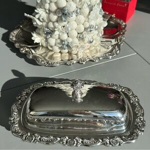 Vintage Oneida Silver Plated Butter Dish with Cover Victorian Baroque Style
